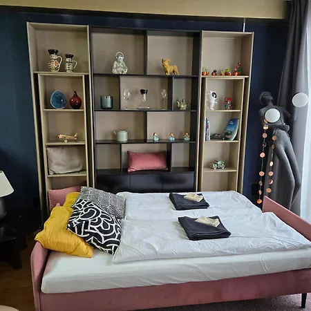 Cloud Gozsdu Apartament *