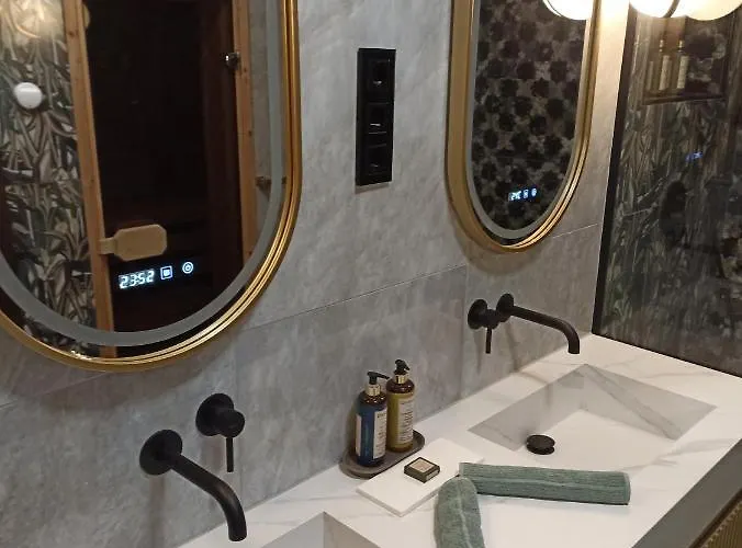 Apartament Cloud Gozsdu