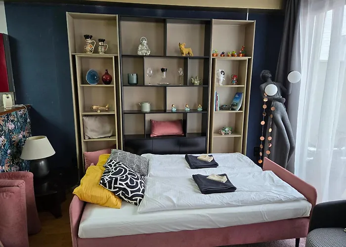 Cloud Gozsdu Apartament *