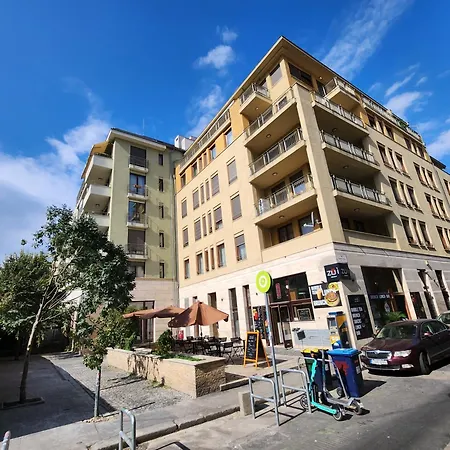 Apartament Cloud Gozsdu